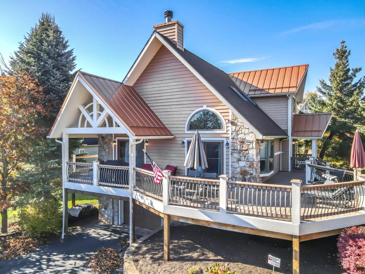 Newly Renovated Super Close Lake Access Dock Walk To Ski Slopes At Wisp McHenry Exterior photo